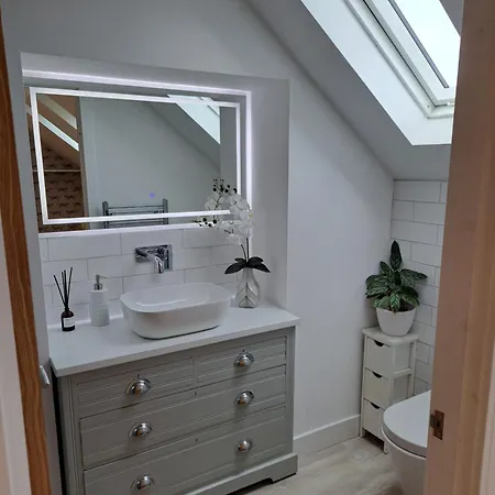 Nanny Lane Loft Villa