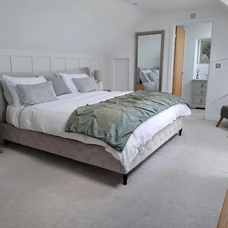 Nanny Lane Loft Villa Church Fenton